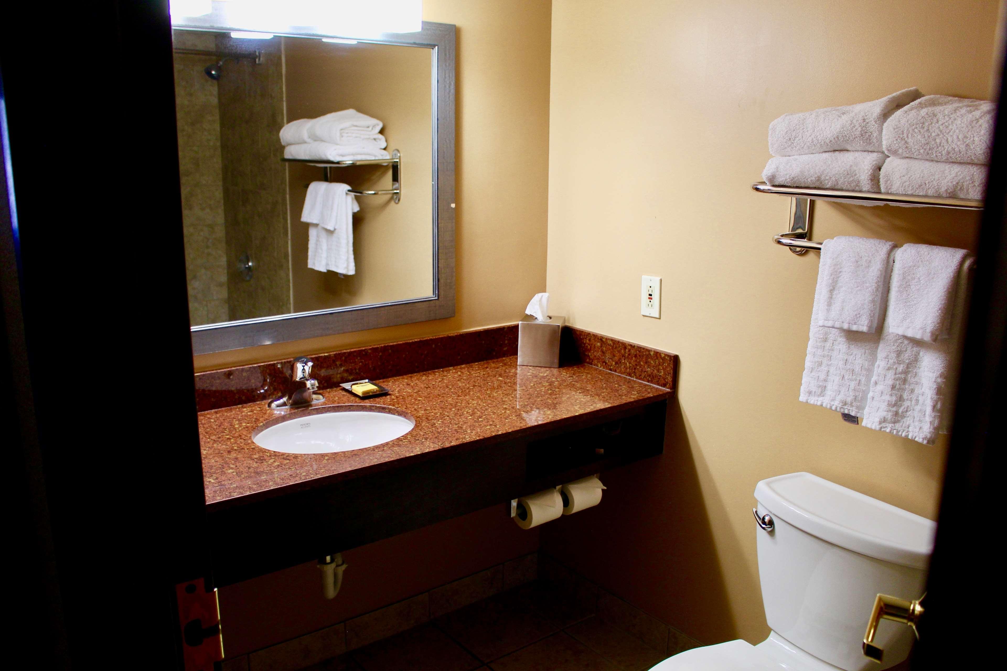 Best Western Plus Dakota Ridge Eagan Exterior photo